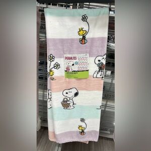 Snoopy peanuts Easter plush blanket throw